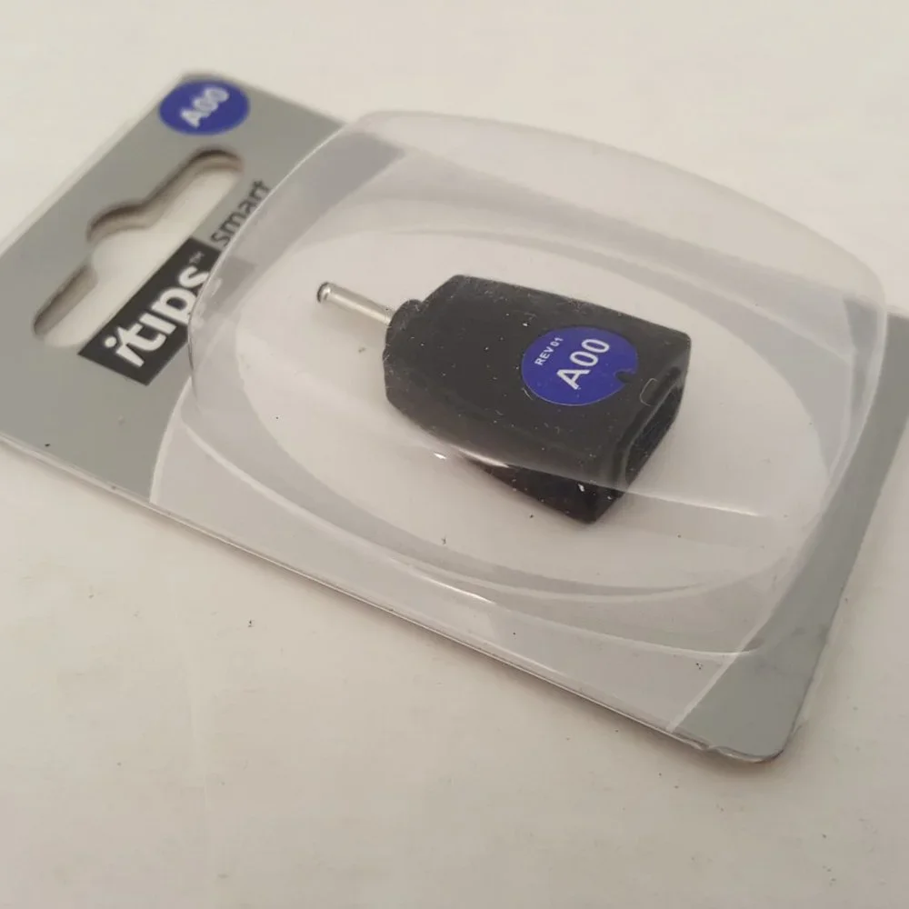 Radio Shack / itips Smart Connector | A00 REV 01 | 5.1V 1.1A Output
